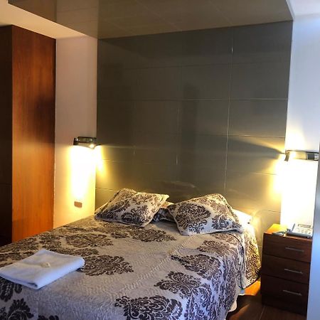 Hotel Bacastell Кито Экстерьер фото