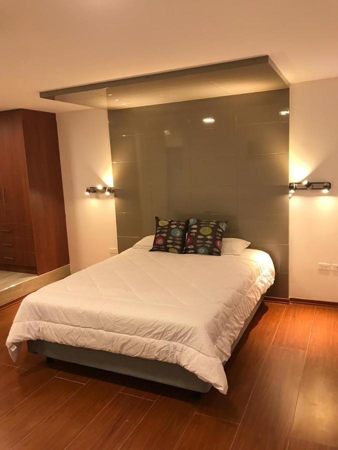 Hotel Bacastell Кито Экстерьер фото