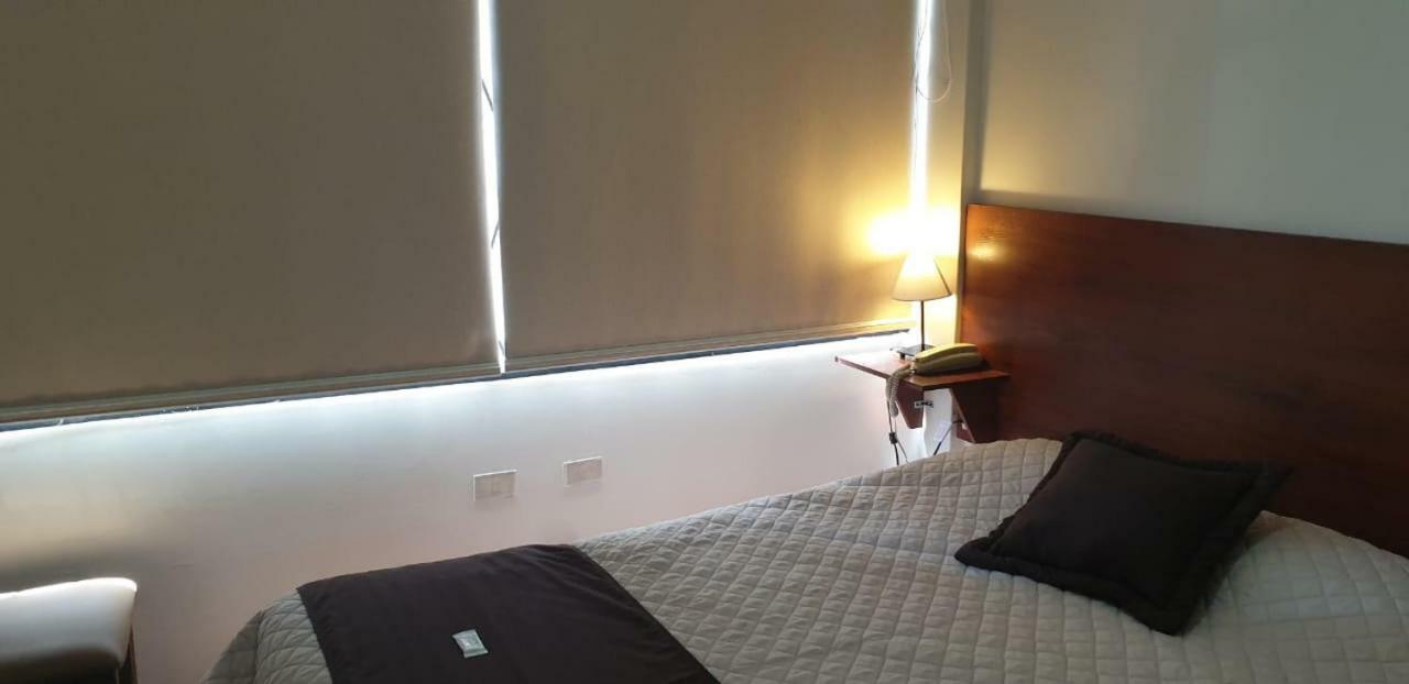 Hotel Bacastell Кито Экстерьер фото